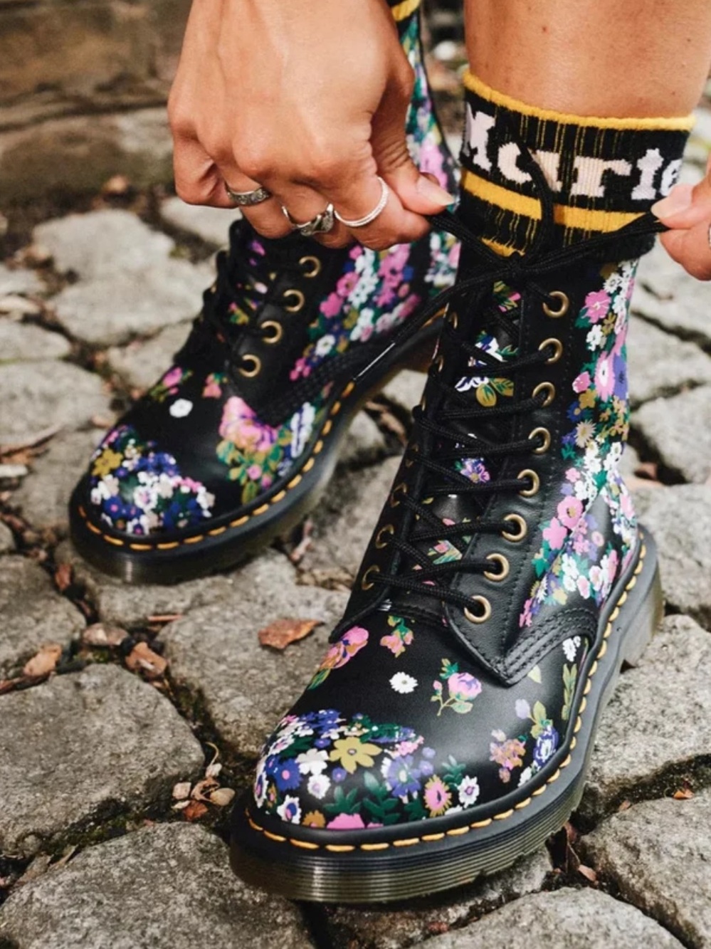 Dr. Martens 1460 Pascal Vintage Floral Leather Combat Grunge Boots Size 7 New